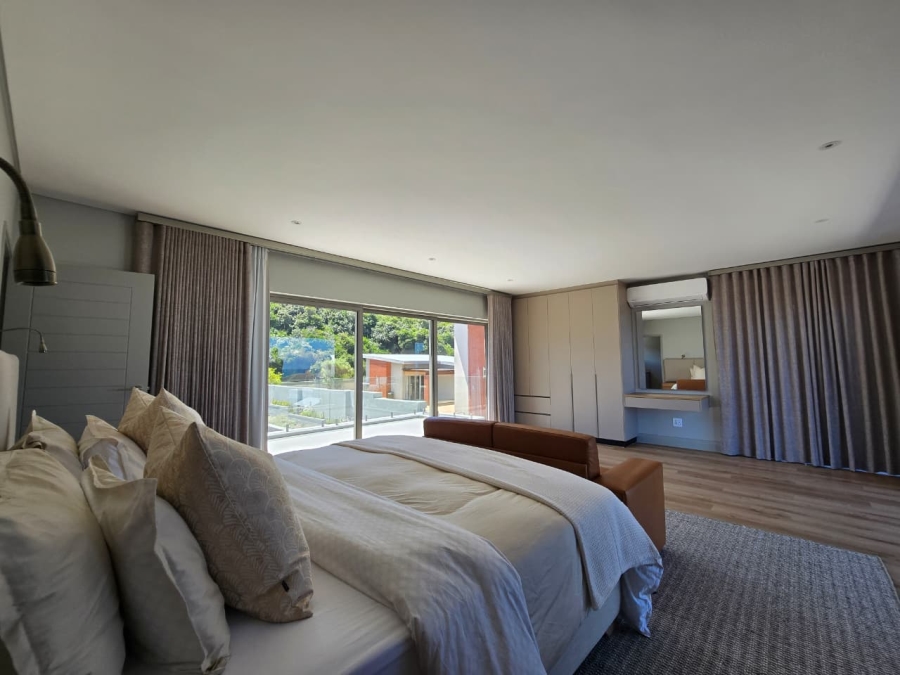 4 Bedroom Property for Sale in Outeniqua Strand Western Cape